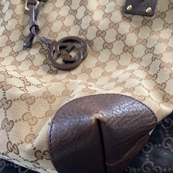 Gucci purse - Picture 3 of 13